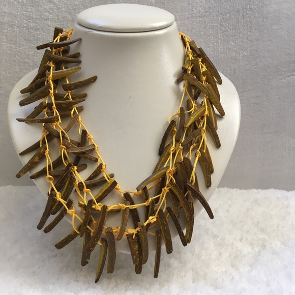 Jewelry - ✨NEW✨ Yellow Bamboo Wood Wind Chime Necklace